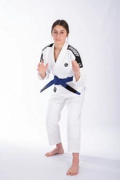 Bad Boy Focus Women BJJ Gi Bianco -Eleganza Atletica Negozio bad boy focus women bjj gi white 3