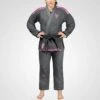 Hayabusa Women Lightweight Jiu Jitsu Gi Grigio-Rosa -Eleganza Atletica Negozio hayabusa women lightweight jiu jitsu gi grey pink 1