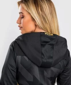 Venum Razor Hoodie - For Women Nero-Oro 6 Venum Razor Hoodie - For Women Nero-Oro -Eleganza Atletica Negozio venum razor hoodie for women black gold 2