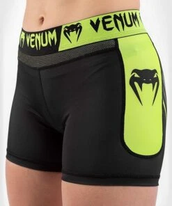 Venum Training Camp 3.0 Women Compression Shorts Nero -Eleganza Atletica Negozio venum training camp 30 women compression shorts black 5