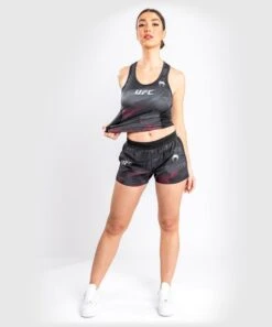 Venum UFC Authentic Fight Week 2.0 Training Short For Women Nero-Rosso 7 Venum UFC Authentic Fight Week 2.0 Training Short For Women Nero-Rosso -Eleganza Atletica Negozio venum ufc authentic fight week 20 training short for women black red 3