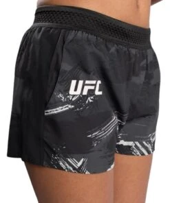 Venum UFC Authentic Fight Week 2.0 Training Short For Women Nero-Bianco -Eleganza Atletica Negozio venum ufc authentic fight week 20 training short for women black white 3