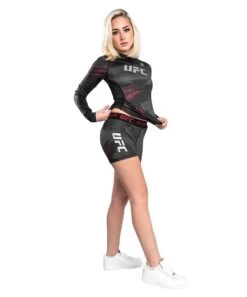 Venum UFC Authentic Fight Week 2.0 Vale Tudo Short For Women Nero-Rosso -Eleganza Atletica Negozio venum ufc authentic fight week 20 vale tudo short for women black red 2